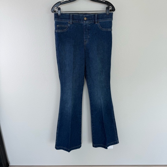 New SPANX EveryWear Flare Jean Authentic Blue NWT Business Casual Women’s Medium - Picture 3 of 14